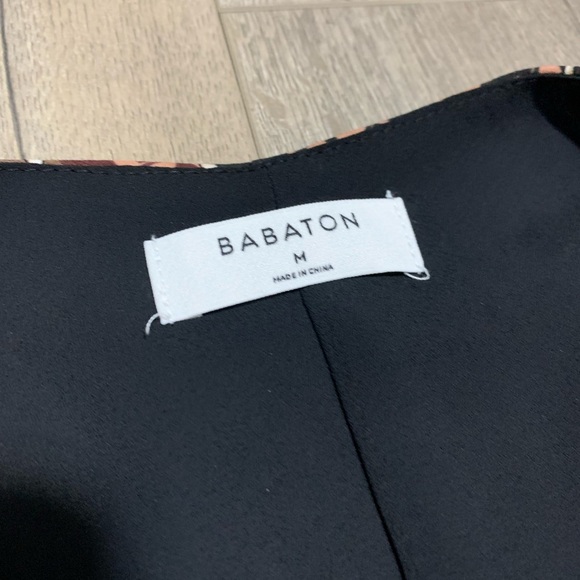 ARITZIA Babaton Classic Wrap Dress - Picture 4 of 8